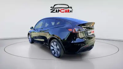 Tesla Model Y 2022 — foto 4 de 19