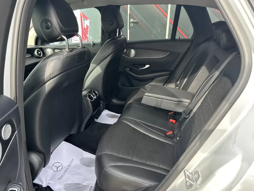 Mercedes-Benz GLC 350 2018 - 26947 EUR, 99000 km - 99000km - foto 11 de 20