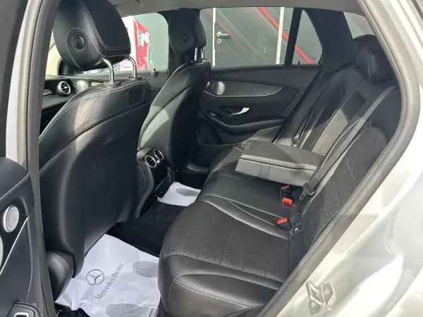 Mercedes-Benz GLC 350 2018 - 28947 EUR, 99000 km - AUTO.MOTO.pt - 99000km - foto 11 de 20