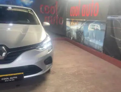 Renault Clio 2019 - 14480 EUR, 30000 km - AUTO.MOTO.pt - 30000km - foto 12 de 50