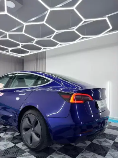 Tesla Model 3 2019 — foto 6 de 15