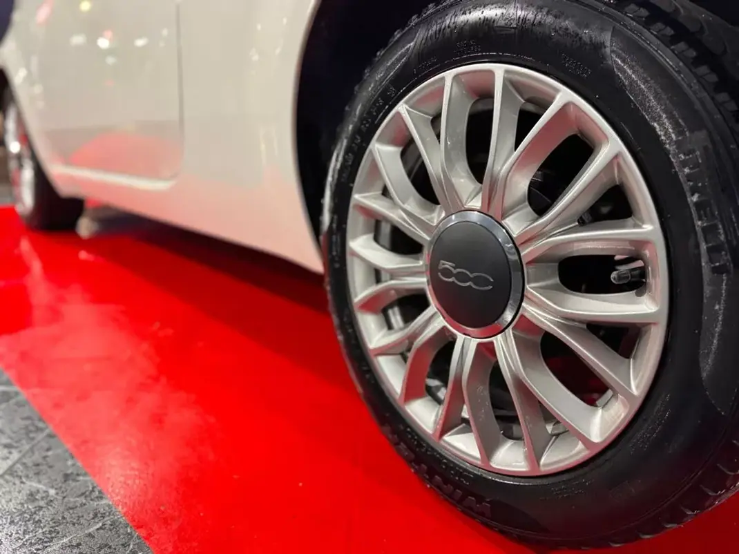 Fiat 500 2015 - 10900 EUR, 127625 km - AUTO.MOTO.pt - 127625km - foto 27 de 29