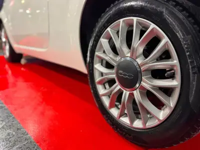 Fiat 500 2015 - 10900 EUR, 127625 km - AUTO.MOTO.pt - 127625km - foto 27 de 29