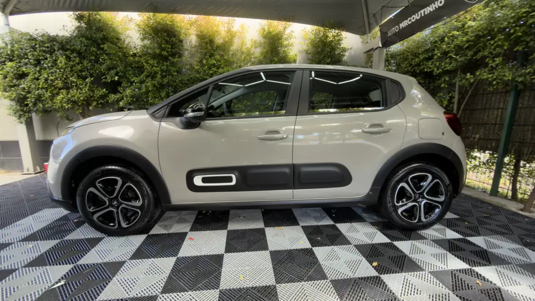 Citroën C3 2024 - 13500 EUR, 12000 km - AUTO.MOTO.pt - 12000km - foto 7 de 25