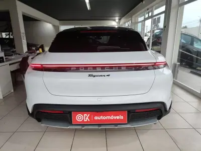 Porsche Taycan Cross Turismo 2022 - 65750 EUR, 55800 km - AUTO.MOTO.pt - 55800km - foto 9 de 40