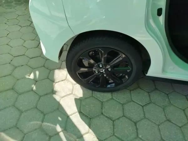 Mitsubishi Space Star 2021 - 15900 EUR, 25280 km - AUTO.MOTO.pt - 25280km - foto 4 de 11