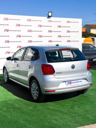 Volkswagen Polo 2016 - 9500 EUR, 131632 km - 131632km - foto 6 de 23