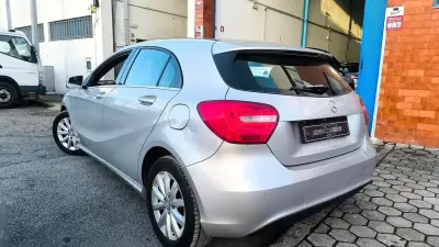 Mercedes-Benz A 180 2014 - 15800 EUR, 180000 km - AUTO.MOTO.pt - 180000km - foto 7 de 23