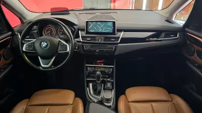 BMW 216 Active Tourer 2017 - 16990 EUR, 118407 km - AUTO.MOTO.pt - 118407km - foto 16 de 72