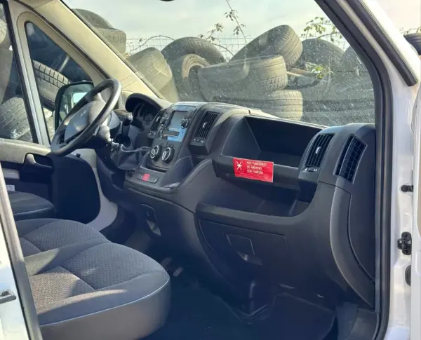 Peugeot Boxer 2021 - 7940 EUR, 201820 km - AUTO.MOTO.pt - 201820km - foto 7 de 9