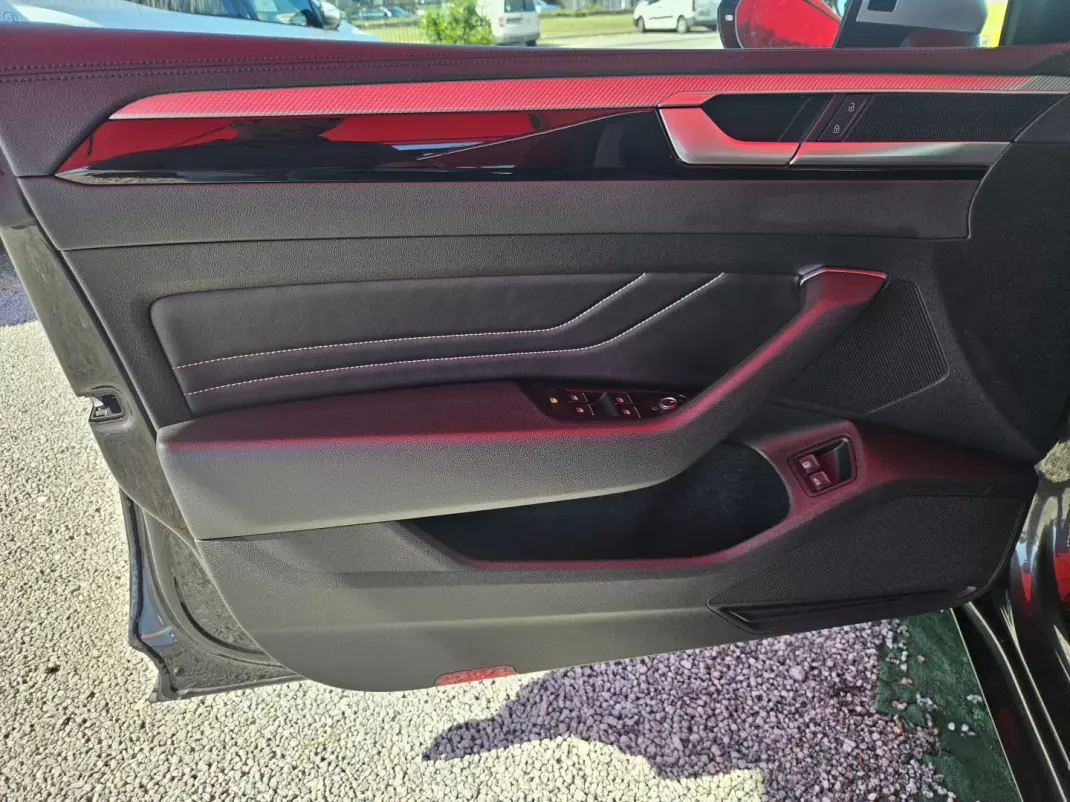 Volkswagen Arteon 2022 - 30500 EUR, 32500 km - AUTO.MOTO.pt - 32500km - foto 46 de 51