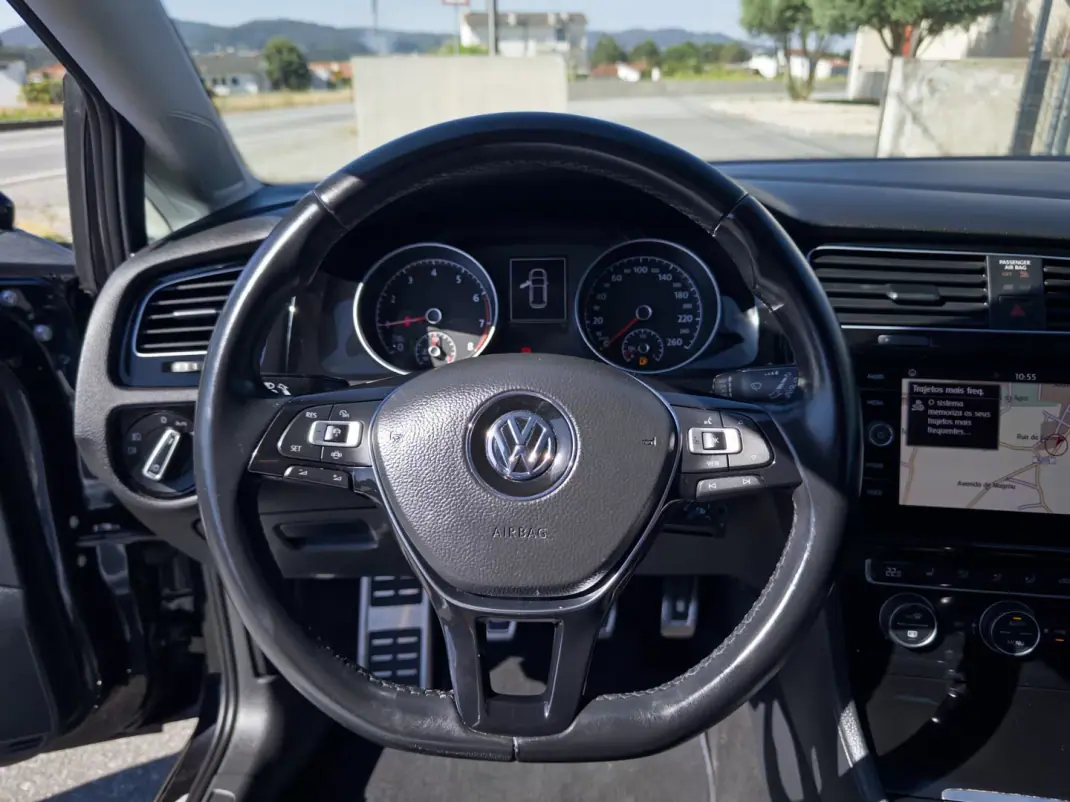 Volkswagen Golf 2018 - 14990 EUR, 105000 km - 105000km - foto 19 de 43