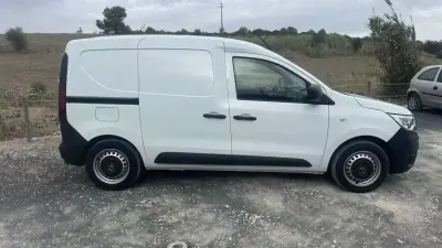 Renault Express 2023 - 14900 EUR, 80000 km - foto 4 de 23