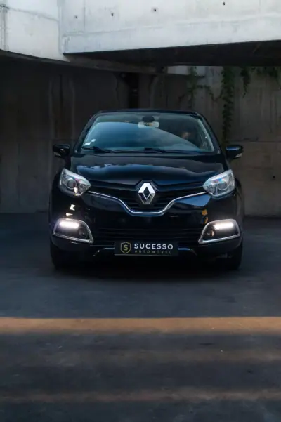 Renault Captur 2014 - 9950 EUR, 120326 km - 120326km - foto 2 de 16