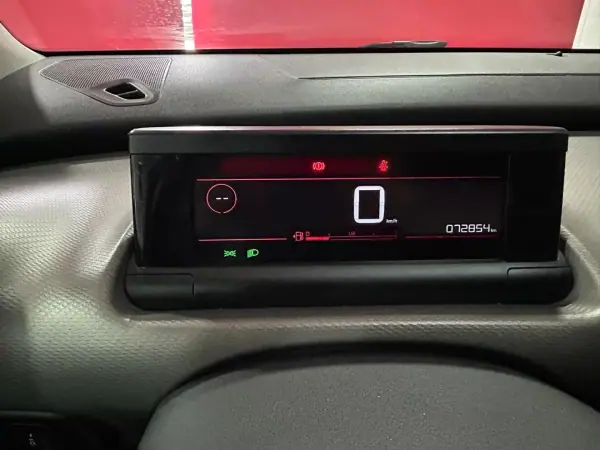 Citroën C4 Cactus 2020 - 14950 EUR, 72854 km - AUTO.MOTO.pt - 72854km - foto 9 de 18