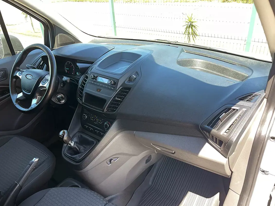 Ford Transit 2018 - 12900 EUR, 138000 km - 138000km - foto 22 de 37