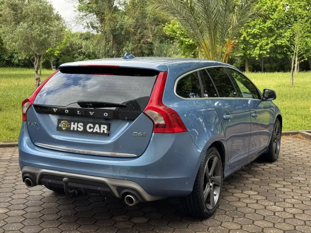 Volvo V60 2015 - 15965 EUR, 271000 km - AUTO.MOTO.pt - 271000km - foto 5 de 22