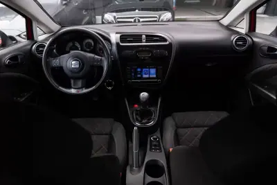 SEAT Leon 2008 - 9999 EUR, 225000 km - AUTO.MOTO.pt - 225000km - foto 17 de 29