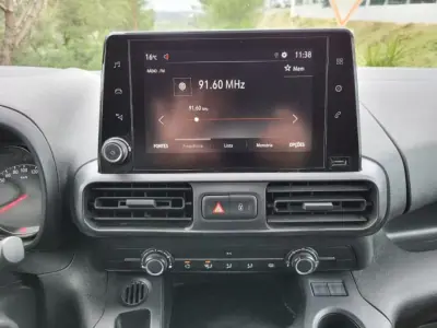 Opel COMBO 2020 - 13750 EUR, 158909 km - AUTO.MOTO.pt - 158909km - foto 5 de 16