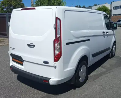 Ford Transit Custom 2019 - 17490 EUR, 136130 km - AUTO.MOTO.pt - 136130km - foto 6 de 18