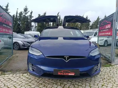 Tesla Model X 2020 - 45500 EUR, 85990 km - AUTO.MOTO.pt - 85990km - foto 4 de 38
