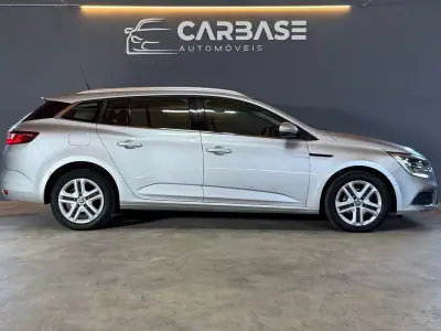 Renault Mégane Sport Tourer 2019 — foto 3 de 22