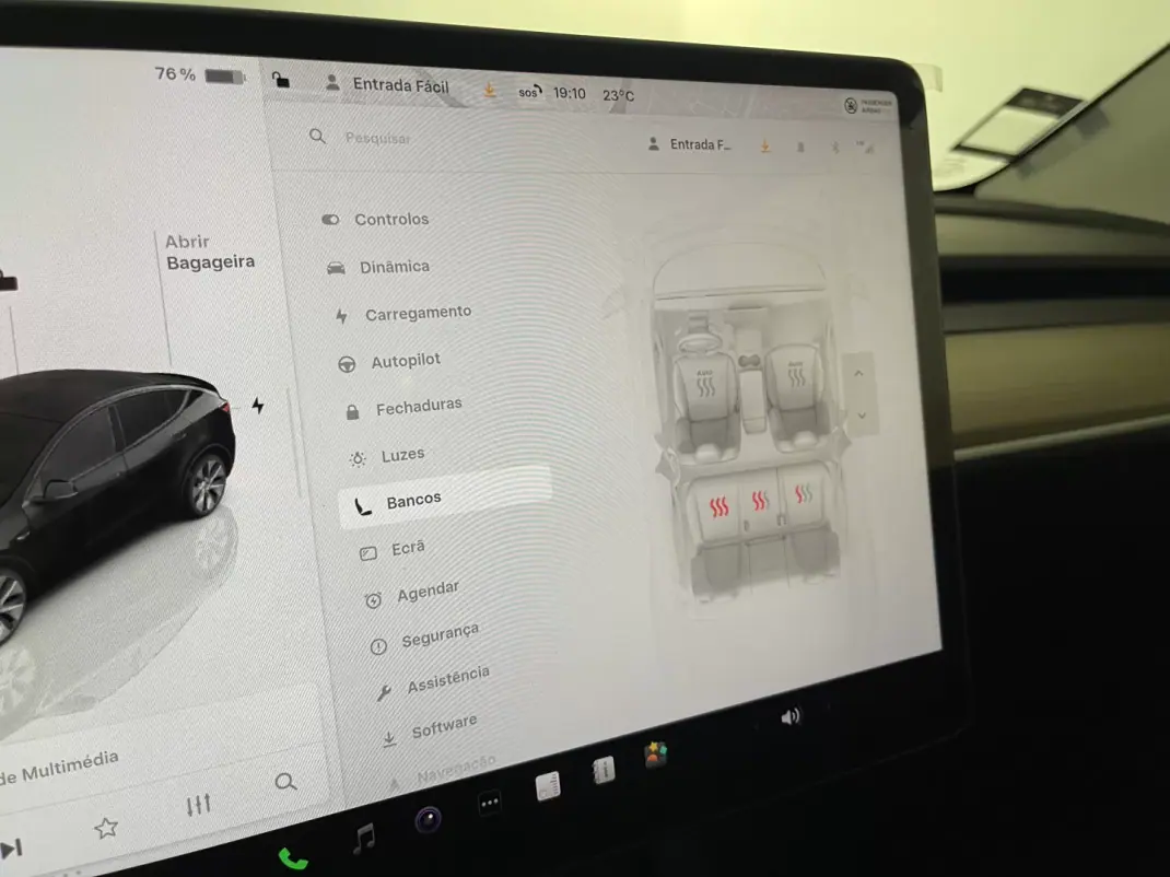 Tesla Model Y 2024 - 38500 EUR, 68000 km - AUTO.MOTO.pt - 68000km - foto 34 de 43