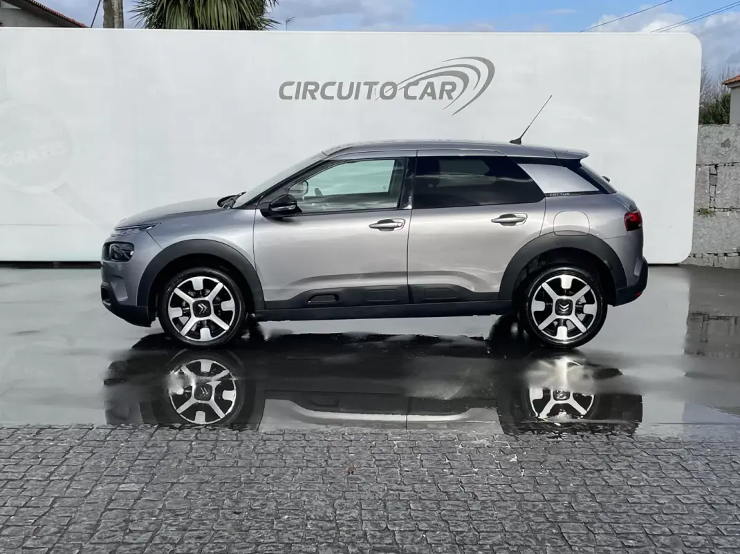 Citroën C4 Cactus 2019 - 12995 EUR, 70182 km - AUTO.MOTO.pt - 70182km - foto 2 de 37