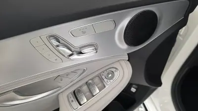Mercedes-Benz C 350 2015 - 22500 EUR, 187084 km - AUTO.MOTO.pt - 187084km - foto 34 de 54