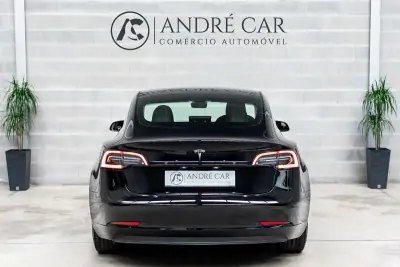 Tesla Model 3 2022 - 27950 EUR, 58153 km - AUTO.MOTO.pt - 58153km - foto 8 de 50