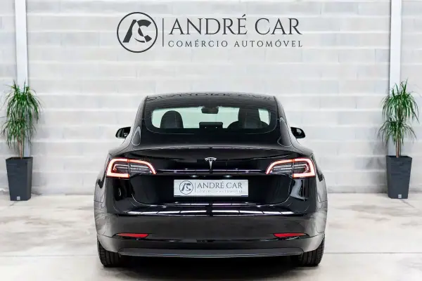Tesla Model 3 2022 - 27950 EUR, 58153 km - AUTO.MOTO.pt - 58153km - foto 8 de 50