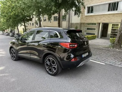 Renault Kadjar 2018 - 15950 EUR, 160000 km - AUTO.MOTO.pt - 160000km - foto 4 de 12