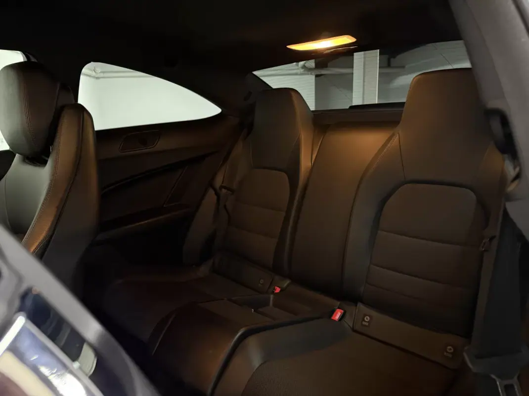 Mercedes-Benz C 250 2011 - 18500 EUR, 193000 km - AUTO.MOTO.pt - 193000km - foto 19 de 22