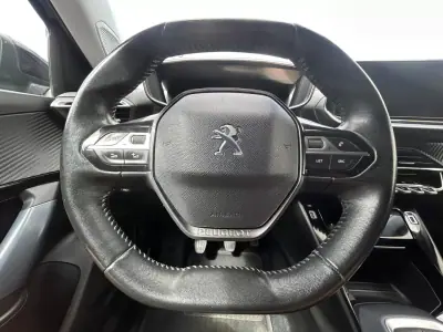 Peugeot 2008 2020 - 16950 EUR, 133350 km - AUTO.MOTO.pt - 133350km - foto 11 de 21