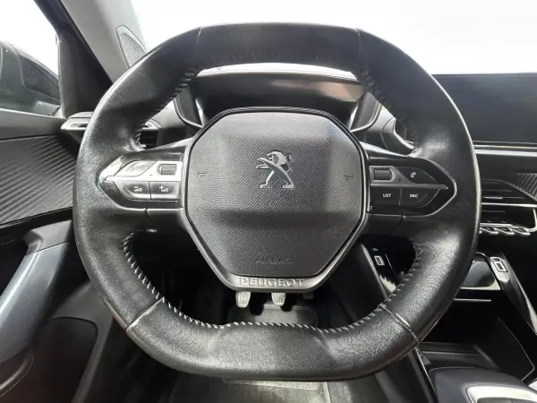 Peugeot 2008 2020 - 16950 EUR, 133350 km - AUTO.MOTO.pt - 133350km - foto 11 de 21