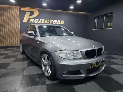 BMW 120 2009 - 13900 EUR, 220000 km - AUTO.MOTO.pt - 220000km - foto 15 de 16
