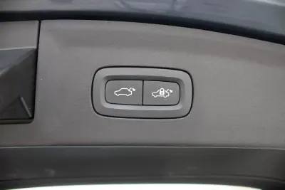 Polestar 2 2021 - 22500 EUR, 138000 km - AUTO.MOTO.pt - 138000km - foto 12 de 46