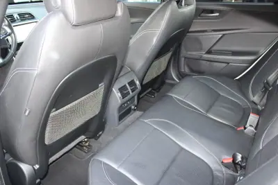 Jaguar XE 2018 - 17900 EUR, 184933 km - AUTO.MOTO.pt - 184933km - foto 8 de 18