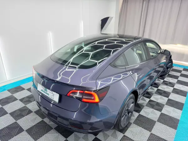 Tesla Model 3 2022 - 27999 EUR, 68900 km - AUTO.MOTO.pt - 68900km - foto 8 de 20