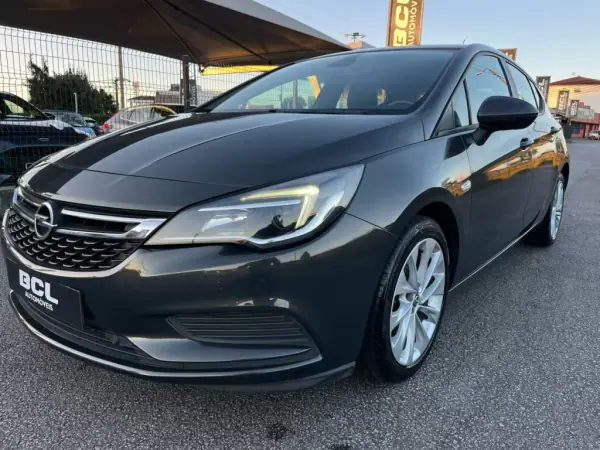 Opel Astra 2016 - 13990 EUR, 190000 km - AUTO.MOTO.pt - 190000km - foto 10 de 33