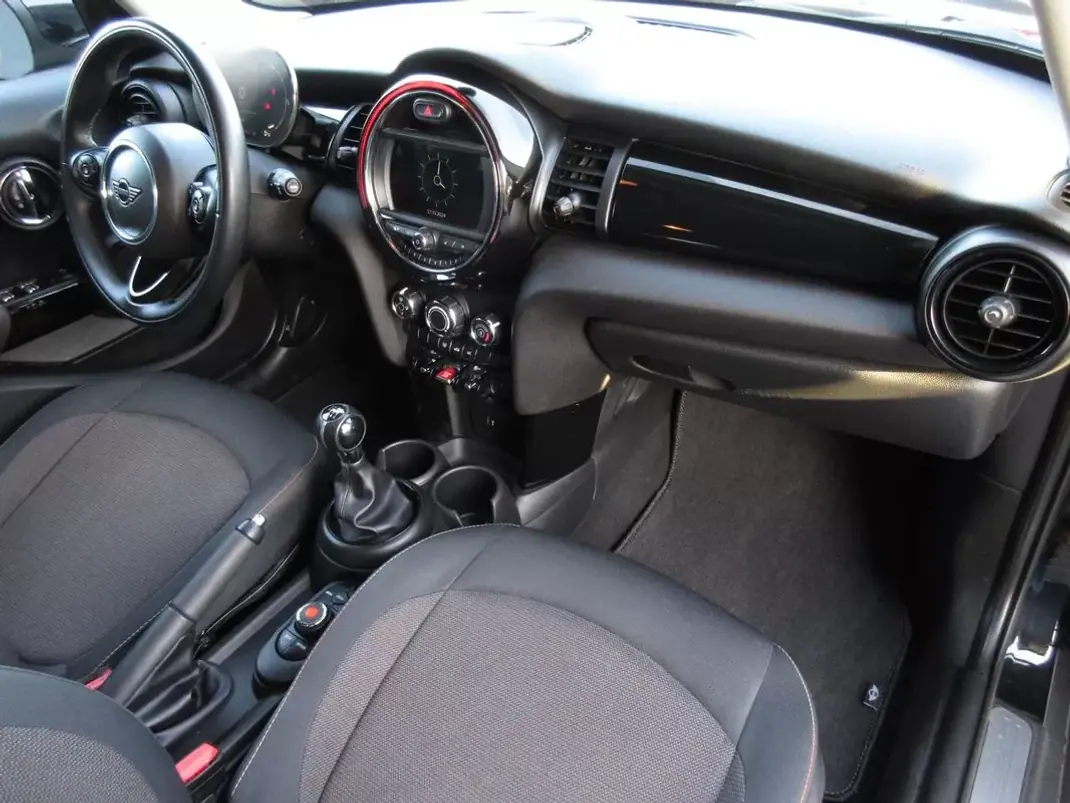 MINI Cooper 2021 - 19990 EUR, 90000 km - AUTO.MOTO.pt - 90000km - foto 34 de 52
