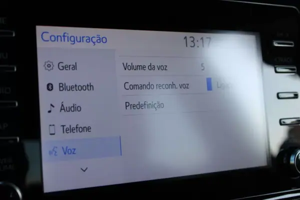 Toyota Yaris 2021 - 19900 EUR, 74773 km - AUTO.MOTO.pt - 74773km - foto 14 de 31