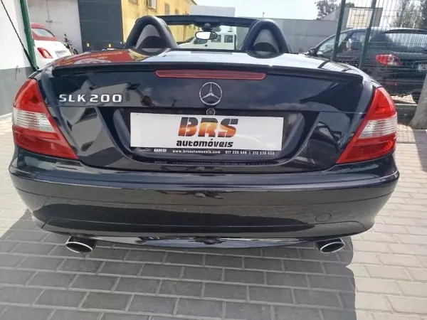 Mercedes-Benz SLK 200 2006 - 15750 EUR, 104655 km - AUTO.MOTO.pt - 104655km - foto 8 de 20