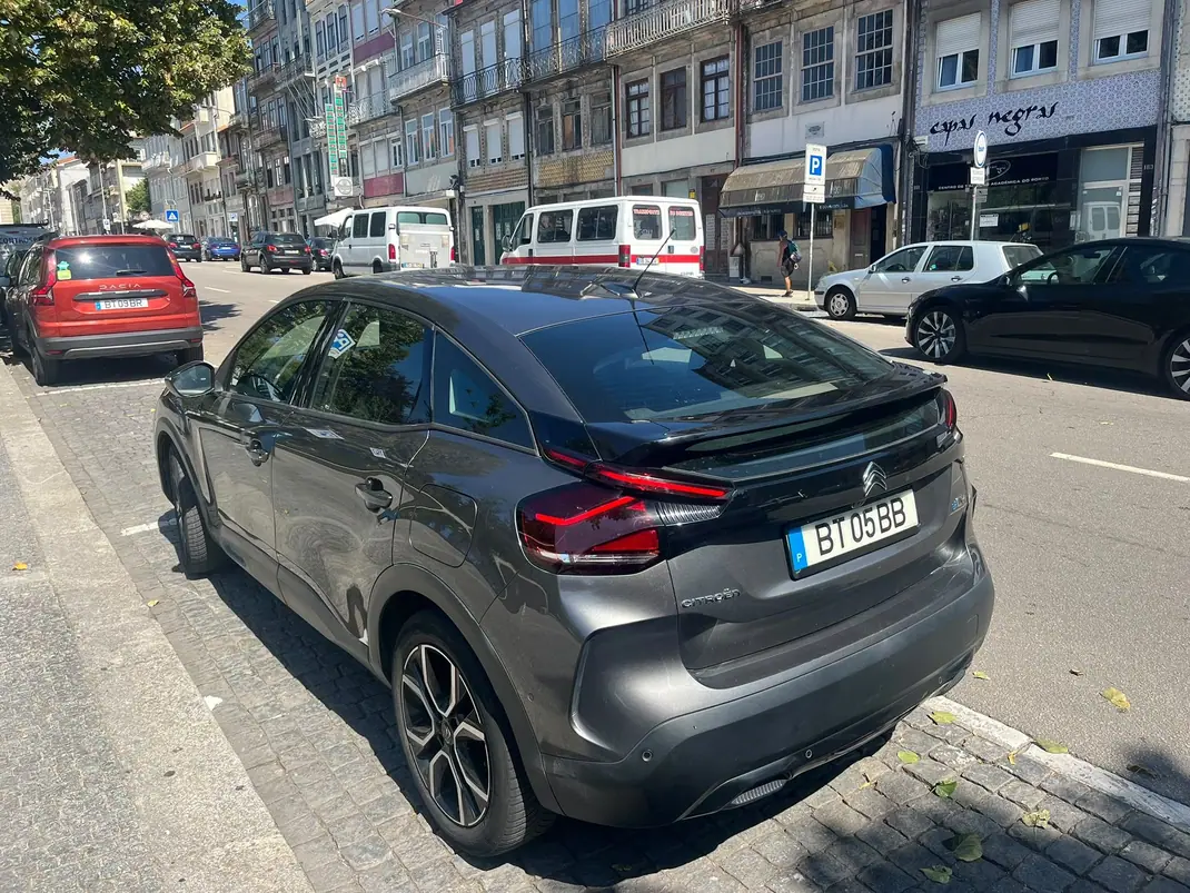 Citroën e-C4 2021 - 16300 EUR, 90000 km - 90000km - foto 4 de 8