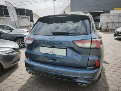 Ford Kuga 2023 - 22900 EUR, 61090 km - AUTO.MOTO.pt - 61090km - foto 5 de 23