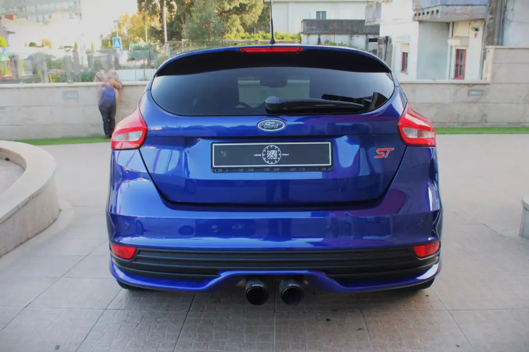Ford Focus 2016 - 17990 EUR, 194500 km - AUTO.MOTO.pt - 194500km - foto 24 de 27