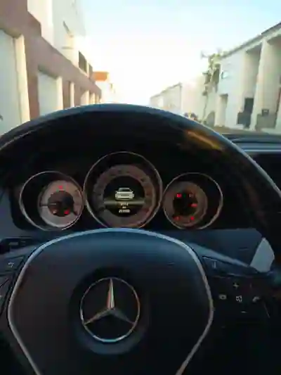 Mercedes-Benz C 220 2012 — foto 4 de 8