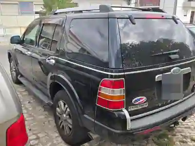Ford EXPLORER XLT 2005 — foto 2 de 11