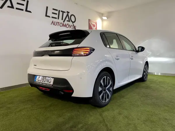 Peugeot 208 2024 - 15450 EUR, 18000 km - AUTO.MOTO.pt - 18000km - foto 8 de 31