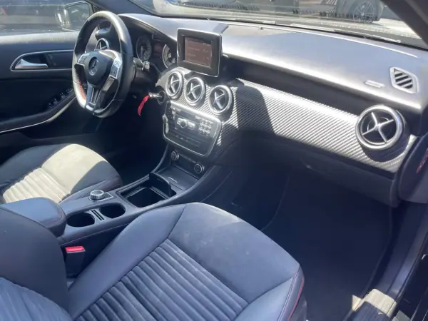 Mercedes-Benz A 180 2014 - 14900 EUR, 190000 km - AUTO.MOTO.pt - 190000km - foto 13 de 13